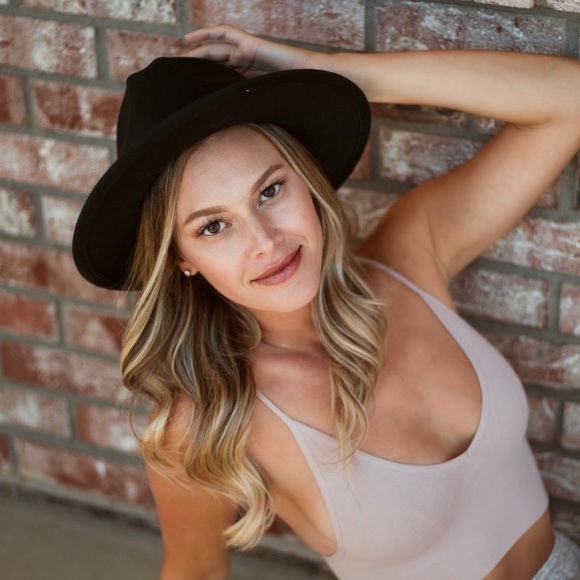 Meet your Posher, Jamie - Picture 1 of 1